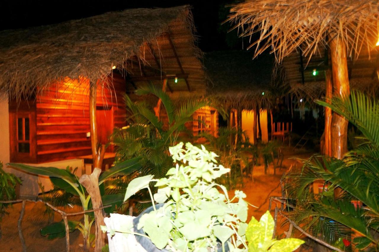 Garden Cottage Arugambay Arugam Bay Bagian luar foto